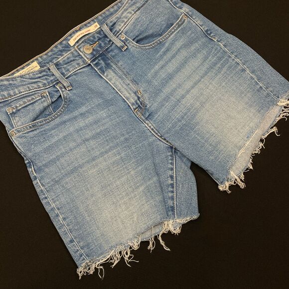 ~ Levi's Premium 721 High Rise Skinny sz 28 Cut-Off Jean Shorts Light/Med Wash - Picture 3 of 15